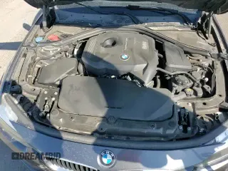 2017 BMW 3 Series 330i z VIN WBA8B9G53HNU51292, wystawiony jako Copart lot #84012315 z przebiegiem 96 742 mil mil oraz Czysty tytuł • Clean title. Historia ofert i sprzedaży dostępna na DreamBid. Obrazek 13.