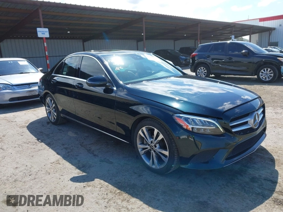 2019 Mercedes-Benz C 300 z VIN 55SWF8DB0KU307190, wystawiony jako IAAI lot #42064216 z przebiegiem 152 907 mil mil oraz . Historia ofert i sprzedaży dostępna na DreamBid. Obrazek 1.