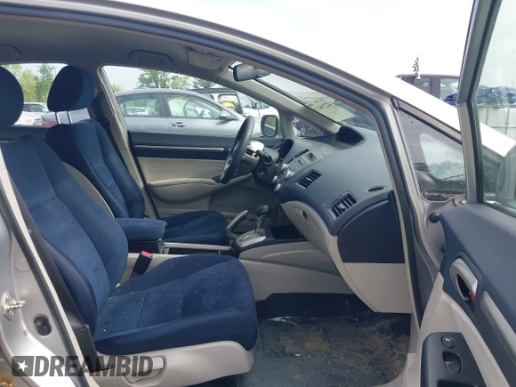 2007 Honda Civic with VIN JHMFA36267S028464, listed as a IAAI auction lot 42215413 with 121,682 mi miles and . Bid and sale history available at DreamBid. Image 5.