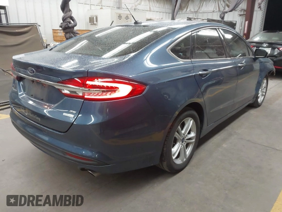2018 Ford Fusion SE with VIN 3FA6P0HD6JR253375, listed as a IAAI auction lot 41945955 with 47,072 mi miles. Bid and sale history available at carsss.com. Image 4.