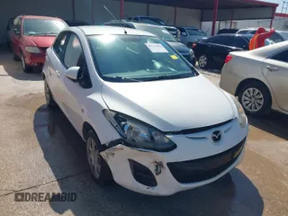2012 Mazda 2 Sport with VIN JM1DE1KY7C0140773, listed as a IAAI auction lot 41956594 with 188,924 mi miles. Bid and sale history available at carsss.com. Image 1.