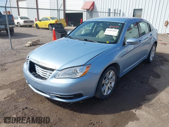 2012 Chrysler 200 Touring with VIN 1C3CCBBG5CN328715, listed as a IAAI auction lot 41801604 with 119,213 mi miles. Bid and sale history available at carsss.com. Image 17.