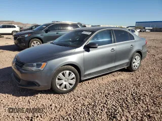 2013 Volkswagen Jetta SE z VIN 3VWBX7AJ8DM205537, wystawiony jako Copart lot #45123355 z przebiegiem 105 448 mil mil oraz Szkoda całkowita • Salvage title. Historia ofert i sprzedaży dostępna na DreamBid. Obrazek 1.
