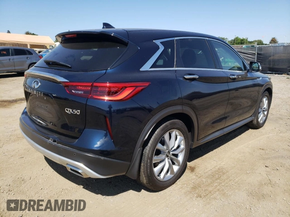 2020 Infiniti QX50 LUXE with VIN 3PCAJ5M36LF111628, listed as a Copart auction lot 44840512 with 3,429 mi miles. Bid and sale history available at carsss.com. Image 4.