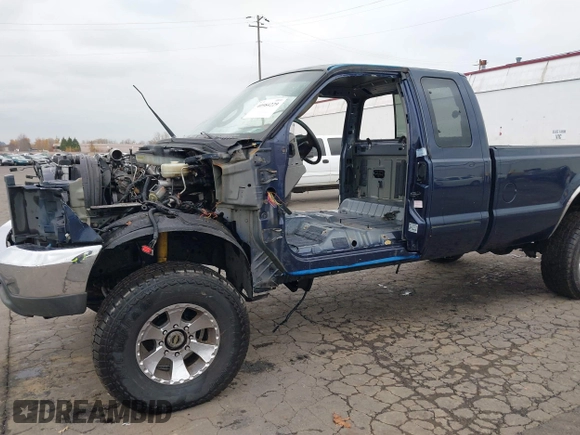 2003 Ford Super Duty F-250 XL with VIN 1FTNX21PX3EB41240, listed as a IAAI auction lot 40984229 with 1 mi miles. Bid and sale history available at carsss.com. Image 6.