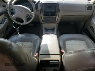 2003 Ford Explorer Eddie Bauer z VIN 1FMZU74E93ZA12427, wystawiony jako Copart lot #51170225 z przebiegiem 279 730 mil mil oraz Szkoda całkowita • Salvage title. Historia ofert i sprzedaży dostępna na DreamBid. Obrazek 8.
