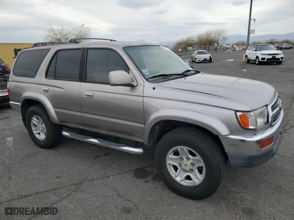2001 Toyota 4Runner SR5 with VIN JT3GN86RX10194661, listed as a Copart auction lot 49448415 with 196,410 mi miles and Clean Title. Bid and sale history available at carsss.com. Image 4.