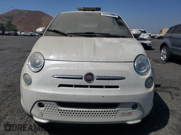 2015 FIAT 500e with VIN 3C3CFFGE5FT695544, listed as a Copart auction lot 69711404 with 116,015 mi miles and Clean Title. Bid and sale history available at carsss.com. Image 5.