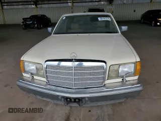 1986 Mercedes-Benz 420 420SEL with VIN WDBCA35D4GA229761, listed as a Copart auction lot 72775854 with 126,546 mi miles and Clean Title. Bid and sale history available at carsss.com. Image 5.