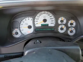 2003 Chevrolet Silverado SS z VIN 2GCEK19N931356654, wystawiony jako Copart lot #72966944 z przebiegiem 292 812 mil mil oraz Szkody całkowita. Historia ofert i sprzedaży dostępna na DreamBid. Obrazek 9.