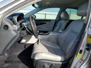 2014 Lexus LS 460 z VIN JTHBL5EF1E5131375, wystawiony jako Copart lot #45789245 z przebiegiem 157 316 mil mil oraz Szkoda całkowita • Salvage title. Historia ofert i sprzedaży dostępna na DreamBid. Obrazek 7.