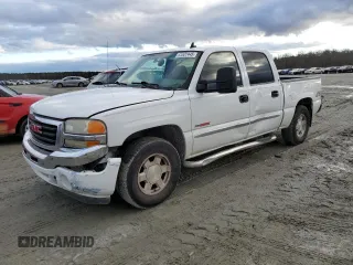 2006 GMC Sierra 1500 SLT with VIN 2GTEK13N061341831, listed as a Copart auction lot 41522445 with 155,253 mi miles and Salvage Title. Bid and sale history available at carsss.com. Image 1.
