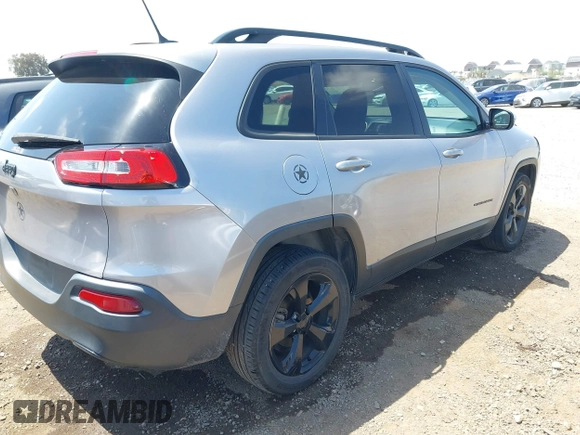 2018 Jeep Cherokee Latitude с VIN 1C4PJLCB9JD556540, выставлен на аукционе IAAI как лот 42282672 с пробегом 241 951 миль миль и . История ставок и продаж доступна на DreamBid. Изображение 4.