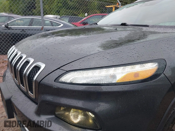 2018 Jeep Cherokee Limited z VIN 1C4PJMDX3JD550300, wystawiony jako IAAI lot #42274809 z przebiegiem 93 470 mil mil oraz . Historia ofert i sprzedaży dostępna na DreamBid. Obrazek 6.
