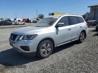 2020 Nissan Pathfinder S with VIN 5N1DR2AN0LC637868, listed as a Copart auction lot 52652525 with 134,045 mi miles and Clean Title. Bid and sale history available at carsss.com. Image 1.