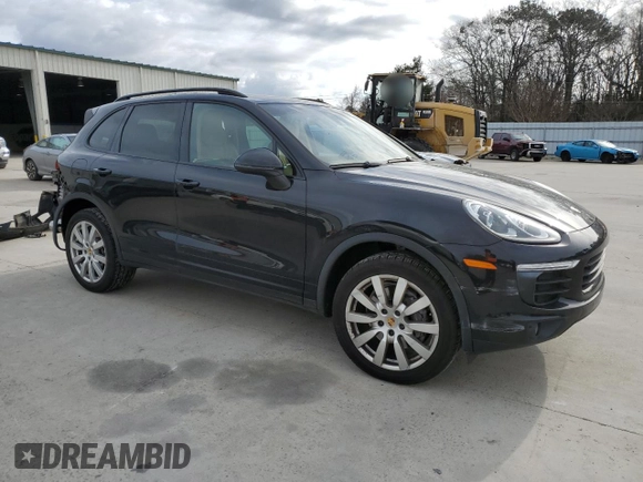 2016 Porsche Cayenne with VIN WP1AA2A25GLA11418, listed as a Copart auction lot 47500685 with 124,696 mi miles and Clean Title. Bid and sale history available at carsss.com. Image 4.