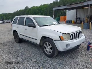 2008 Jeep Grand Cherokee Laredo with VIN 1J8GS48K88C113512, listed as a IAAI auction lot 42093765 with 251,406 mi miles. Bid and sale history available at carsss.com. Image 1.