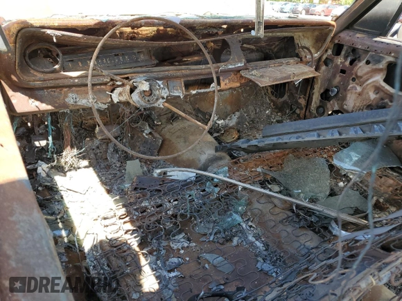 1965 Chevrolet Impala с VIN 164375L212446, выставлен на аукционе Copart как лот 55611653 с пробегом Не указан миль и На запчасти • Non repairable. История ставок и продаж доступна на DreamBid. Изображение 8.
