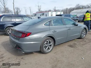 2022 Hyundai Sonata SEL with VIN KMHL14JA6NA224833, listed as a IAAI auction lot 41607337 with 56,663 mi miles. Bid and sale history available at carsss.com. Image 4.