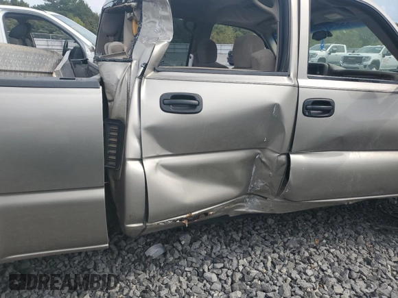 2001 Chevrolet Silverado 3500 LS z VIN 1GCJC33121F182199, wystawiony jako Copart lot #72530404 z przebiegiem 252 199 mil mil oraz Szkoda całkowita • Salvage title. Historia ofert i sprzedaży dostępna na DreamBid. Obrazek 11.