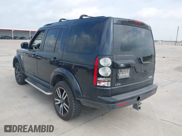 2015 Land Rover LR4 Lux with VIN SALAK2V68FA752645, listed as a IAAI auction lot 42252331 with 114,114 mi miles and . Bid and sale history available at DreamBid. Image 3.