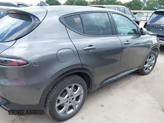 2024 Dodge Hornet R/T с VIN ZACPDFCW1R3A25865, выставлен на аукционе IAAI как лот 42697510 с пробегом 27 455 миль миль и . История ставок и продаж доступна на DreamBid. Изображение 14.