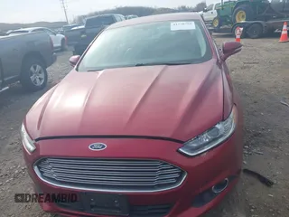 2013 Ford Fusion SE with VIN 3FA6P0HR6DR125606, listed as a IAAI auction lot 41778720 with 196,786 mi miles. Bid and sale history available at carsss.com. Image 6.