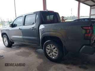2023 Nissan Frontier SV z VIN 1N6ED1EK8PN610121, wystawiony jako IAAI lot #42363879 z przebiegiem 25 505 mil mil oraz . Historia ofert i sprzedaży dostępna na DreamBid. Obrazek 14.