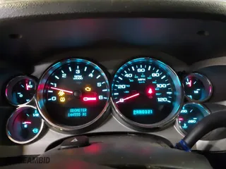2007 Chevrolet Silverado 1500 LT w/2LT with VIN 2GCEK13MX71677513, listed as a IAAI auction lot 42023608 with 144,555 mi miles. Bid and sale history available at carsss.com. Image 7.