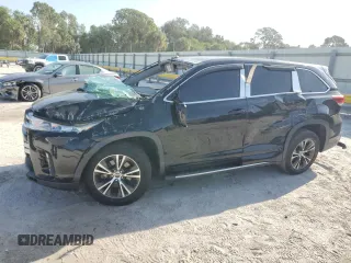 2018 Toyota Highlander LE z VIN 5TDZARFH8JS041397, wystawiony jako Copart lot #60262295 z przebiegiem 92 526 mil mil oraz Szkoda całkowita • Salvage title. Historia ofert i sprzedaży dostępna na DreamBid. Obrazek 1.