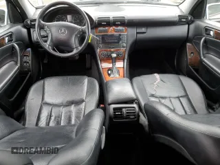 2005 Mercedes-Benz C 240 с VIN WDBRF61J65A777962, выставлен на аукционе Copart как лот 48822595 с пробегом 171 169 миль миль и Списание • Salvage title. История ставок и продаж доступна на DreamBid. Изображение 8.