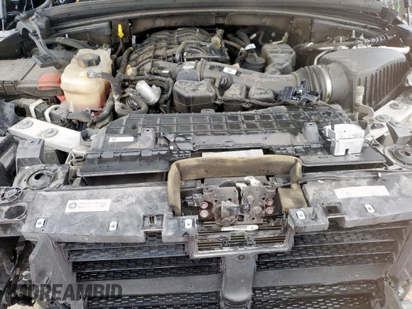 2022 Jeep Grand Cherokee Limited z VIN 1C4RJKBG0N8633116, wystawiony jako Copart lot #62782195 z przebiegiem 55 846 mil mil oraz Szkoda całkowita • Salvage title. Historia ofert i sprzedaży dostępna na DreamBid. Obrazek 12.