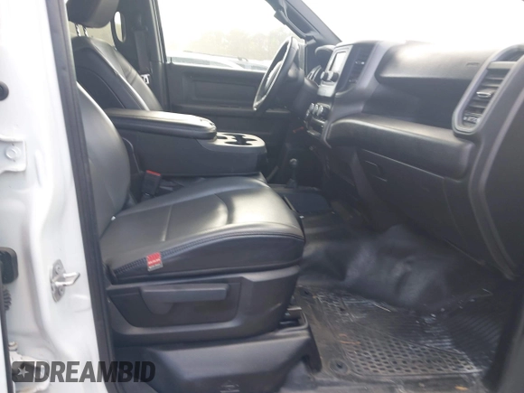 2022 Ram 2500 Tradesman with VIN 3C6UR5HJ3NG202553, listed as a IAAI auction lot 41845647 with 136,738 mi miles and . Bid and sale history available at DreamBid. Image 5.