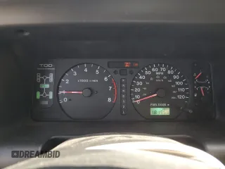 1999 Isuzu Trooper S с VIN JACDJ58X6X7928036, выставлен на аукционе Copart как лот 47035495 с пробегом 181 558 миль миль и Списание • Salvage title. История ставок и продаж доступна на DreamBid. Изображение 9.
