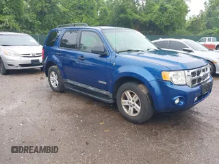 2008 Ford Escape Hybrid z VIN 1FMCU49H88KD64342, wystawiony jako IAAI lot #42268501 z przebiegiem 190 000 mil mil oraz . Historia ofert i sprzedaży dostępna na DreamBid. Obrazek 1.