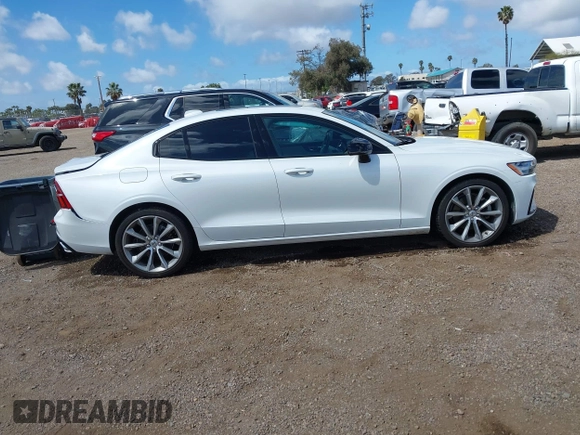2021 Volvo S60 Momentum with VIN 7JR102FZ4MG108772, listed as a IAAI auction lot 41913763 with 50,330 mi miles. Bid and sale history available at carsss.com. Image 13.