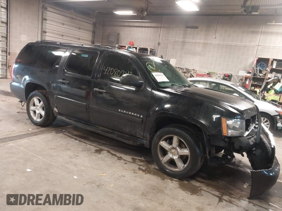 2008 Chevrolet Suburban LT w/3LT with VIN 1GNFK16388J153783, listed as a IAAI auction lot 42080742 with 301,158 mi miles. Bid and sale history available at carsss.com. Image 1.