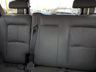 2004 Saturn VUE V6 z VIN 5GZCZ63424S823185, wystawiony jako Copart lot #52422295 z przebiegiem 171 362 mil mil oraz Czysty tytuł • Clean title. Historia ofert i sprzedaży dostępna na DreamBid. Obrazek 10.