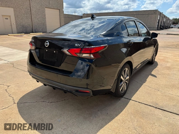 2020 Nissan Versa SV z VIN 3N1CN8EV3LL838731, wystawiony jako Copart lot #58837595 z przebiegiem 99 861 mil mil oraz Czysty tytuł • Clean title. Historia ofert i sprzedaży dostępna na DreamBid. Obrazek 4.