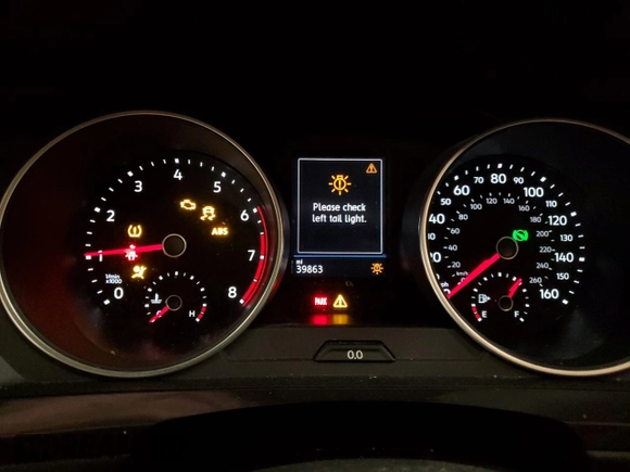 2020 Volkswagen Tiguan S with VIN 3VV0B7AX5LM161512, listed as a Copart auction lot 52490505 with 39,863 mi miles and Salvage title. Bid and sale history available at DreamBid. Image 9.