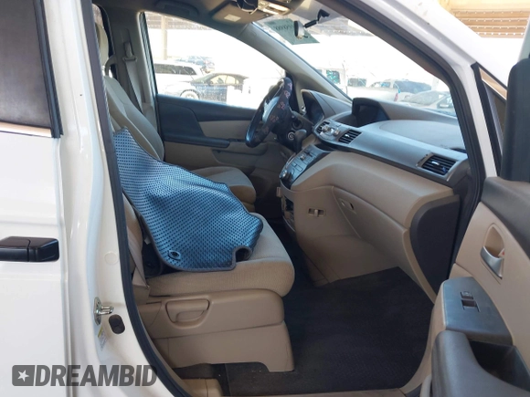 2013 Honda Odyssey LX with VIN 5FNRL5H2XDB028879, listed as a IAAI auction lot 41958988 with 49,868 mi miles and . Bid and sale history available at carsss.com. Image 5.