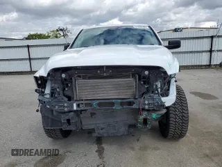 2019 Ram 1500 Tradesman z VIN 1C6RR7KM9KS725388, wystawiony jako Copart lot #51335185 z przebiegiem 39 924 mil mil oraz Szkoda całkowita • Salvage title. Historia ofert i sprzedaży dostępna na DreamBid. Obrazek 5.