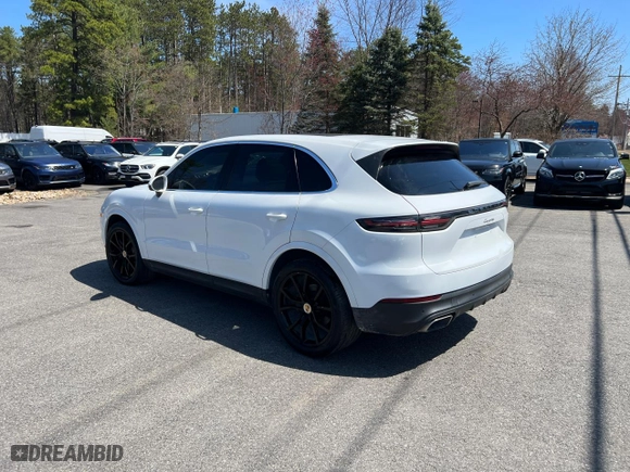 2019 Porsche Cayenne with VIN WP1AA2AY1KDA15330, listed as a Copart auction lot 54621525 with 87,117 mi miles and Clean Title. Bid and sale history available at carsss.com. Image 3.