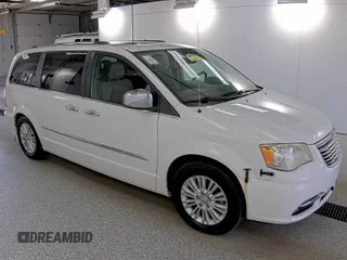 2012 Chrysler Town & Country Limited with VIN 2C4RC1GG0CR386551, listed as a IAAI auction lot 42088138 with 89,624 mi miles. Bid and sale history available at carsss.com. Image 1.