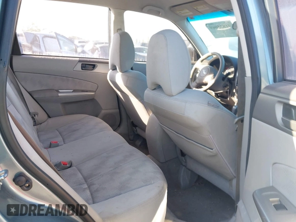 2010 Subaru Forester X с VIN JF2SH6BC0AH778735, выставлен на аукционе IAAI как лот 41825069 с пробегом 153 985 миль миль и . История ставок и продаж доступна на DreamBid. Изображение 8.