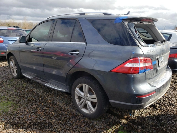 2015 Mercedes-Benz M ML 350 with VIN 4JGDA5HB5FA564498, listed as a Copart auction lot 46475015 with 98,031 mi miles and Salvage Title. Bid and sale history available at carsss.com. Image 2.