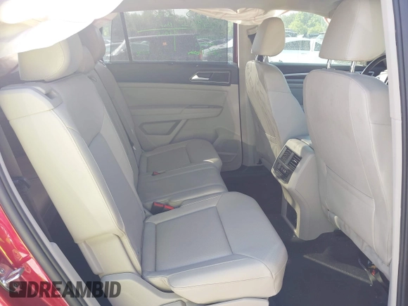 2018 Volkswagen Atlas SE with VIN 1V2DR2CA5JC521950, listed as a IAAI auction lot 42057467 with 99,750 mi miles and . Bid and sale history available at DreamBid. Image 8.
