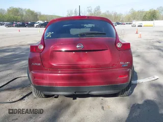 2013 Nissan Juke SL z VIN JN8AF5MV5DT229319, wystawiony jako IAAI lot #42148972 z przebiegiem 95 757 mil mil oraz . Historia ofert i sprzedaży dostępna na DreamBid. Obrazek 16.