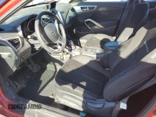 2013 Hyundai Veloster w/Black Int with VIN KMHTC6AD2DU126699, listed as a Copart auction lot 57329805 with 85,303 mi miles and Salvage title. Bid and sale history available at DreamBid. Image 7.