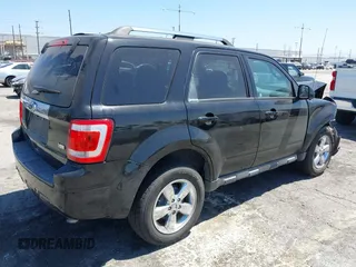 2012 Ford Escape Limited z VIN 1FMCU0EG0CKC18936, wystawiony jako IAAI lot #42303201 z przebiegiem 132 416 mil mil oraz . Historia ofert i sprzedaży dostępna na DreamBid. Obrazek 4.